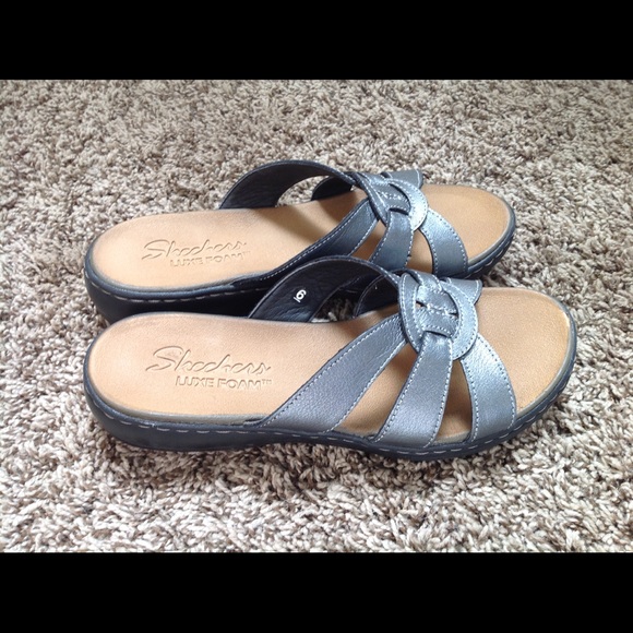 skechers sandals size 6